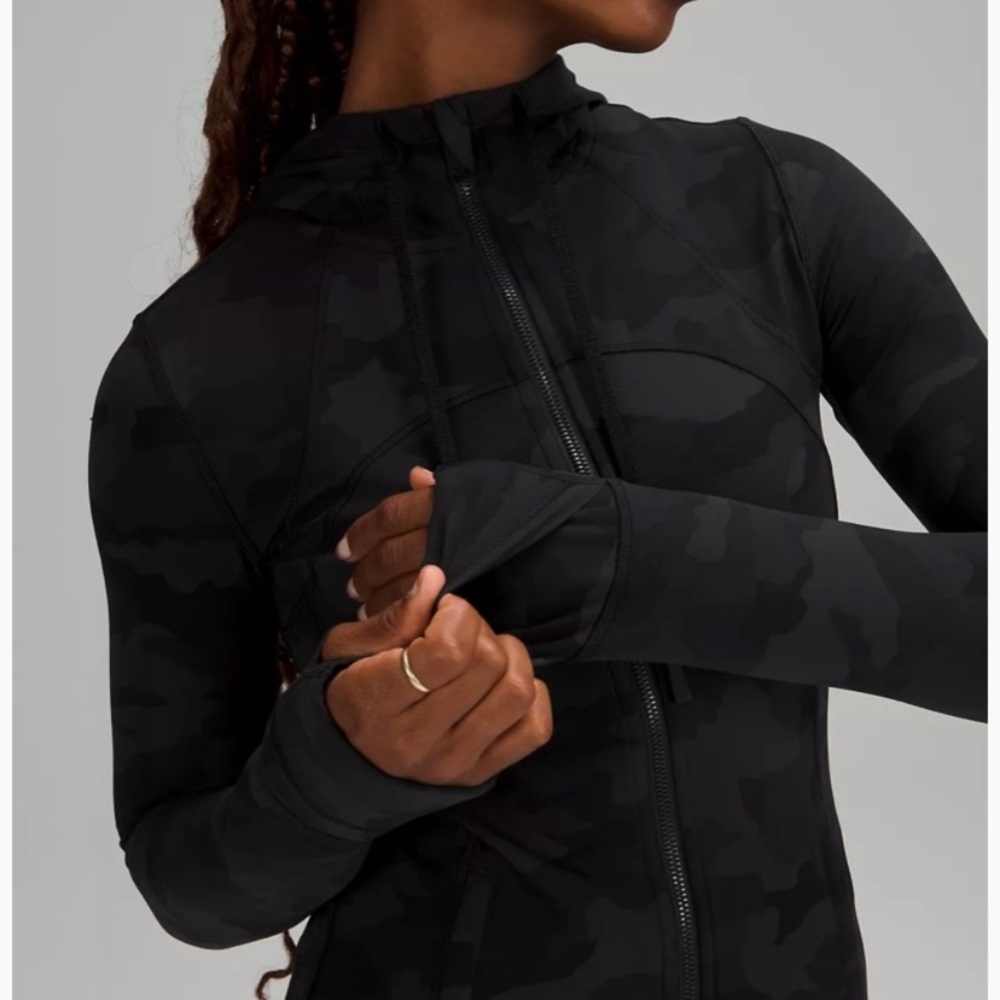 Lululemon GREEN slim fit camo zip up